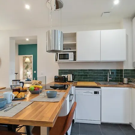Hapetenia - Exotique Et Familial - Parking, Wifi & Netflix Apartment